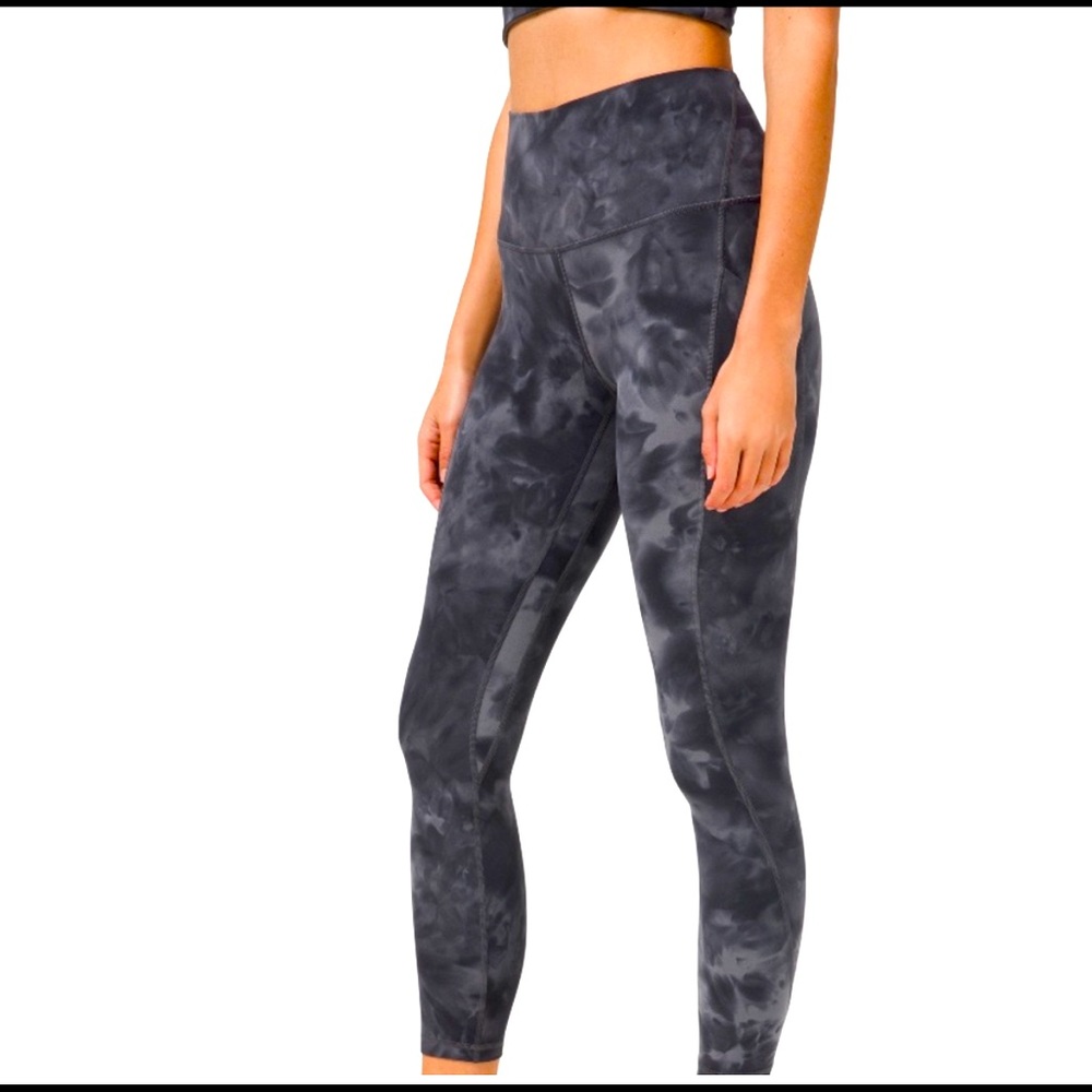 NWT Align Pocket 23”